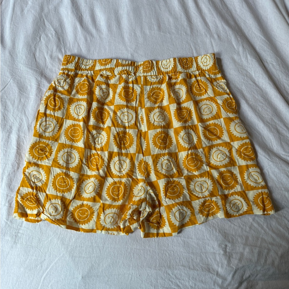 Mighty Fine Yellow Sun Smileyface Shorts size XL - Picture 3 of 5